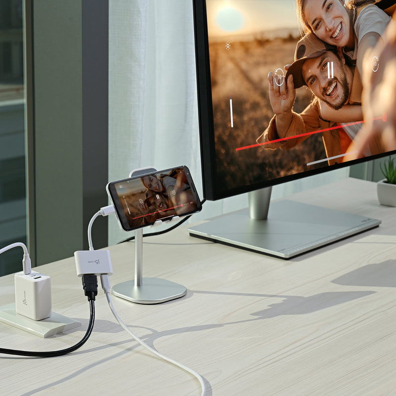 USB-C® to 4K HDMI™ Adapter with Power Delivery