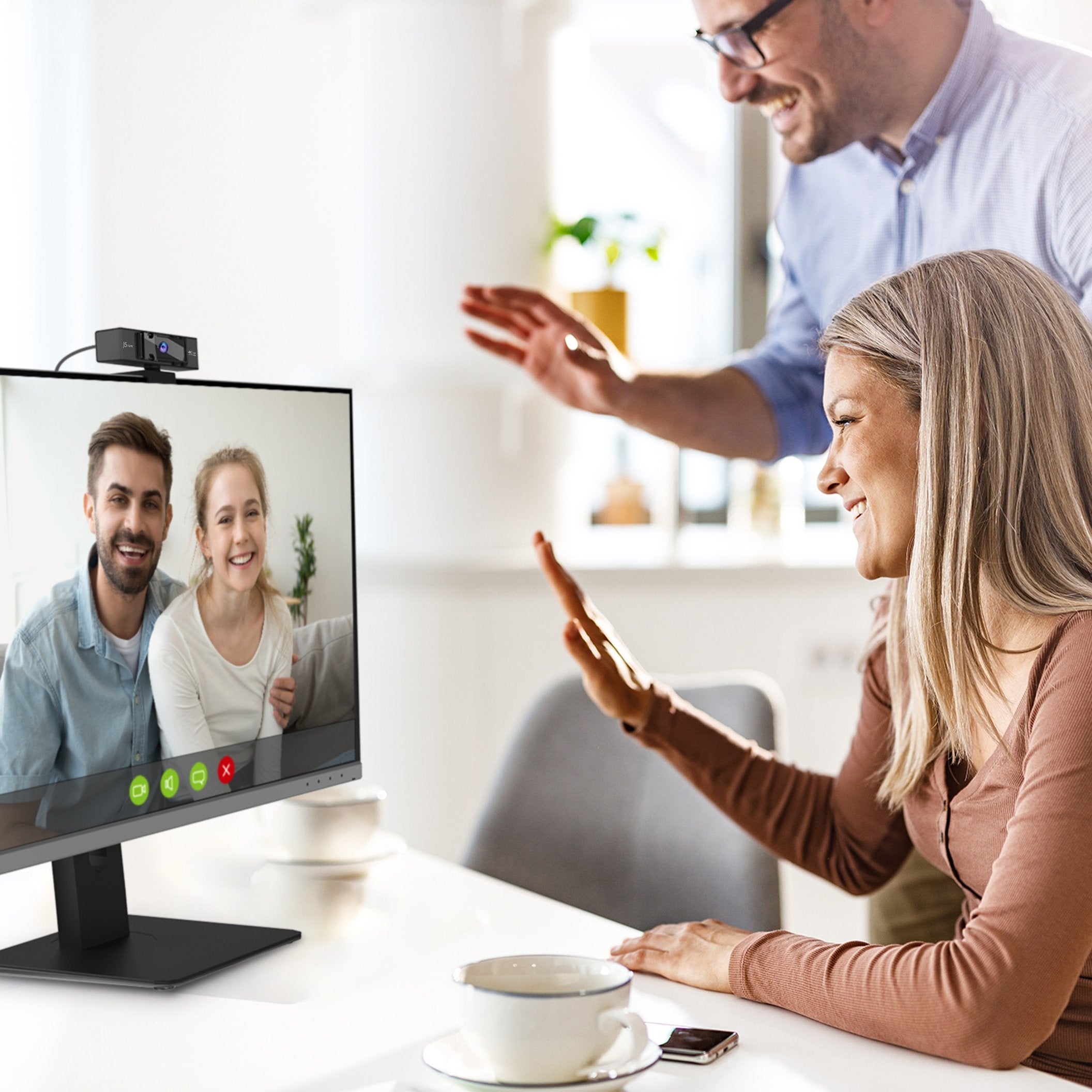 USB™ 4K Ultra HD Webcam with 5x Digital Zoom Remote Control